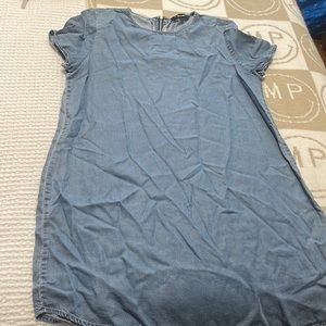 Express‎ dress size M